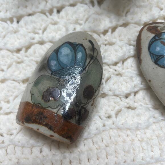 KEN EDWARDS VINTAGE Tonala Mexican Pottery Salt and Pepper Shakers Birds Flowers - Picture 7 of 12
